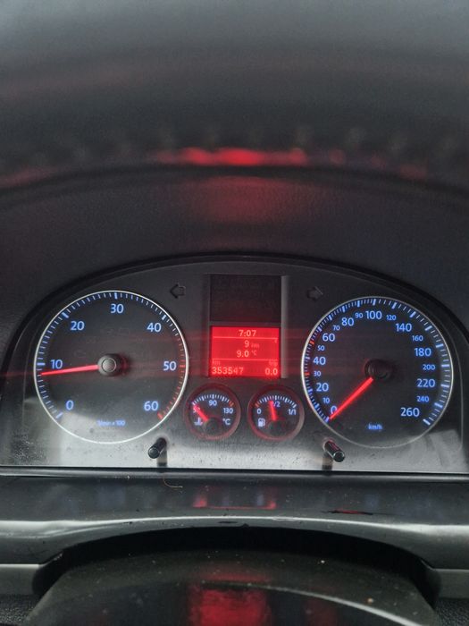 Vw touran 2.0 tdi 136 cp