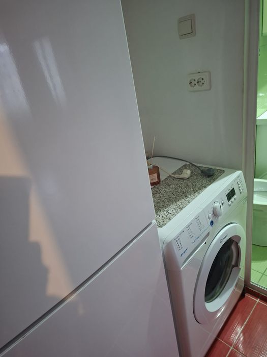 Închiriez apartament