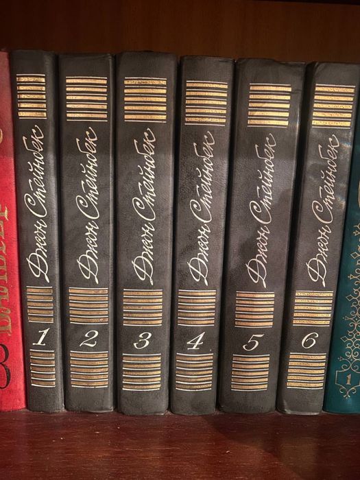 Продаются книги. Старые тома