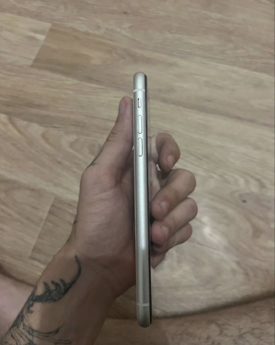 Iphone 11 64gb белый обмен