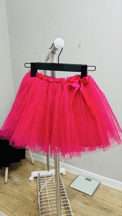 Продам костюм для девочек (юбка пачка)