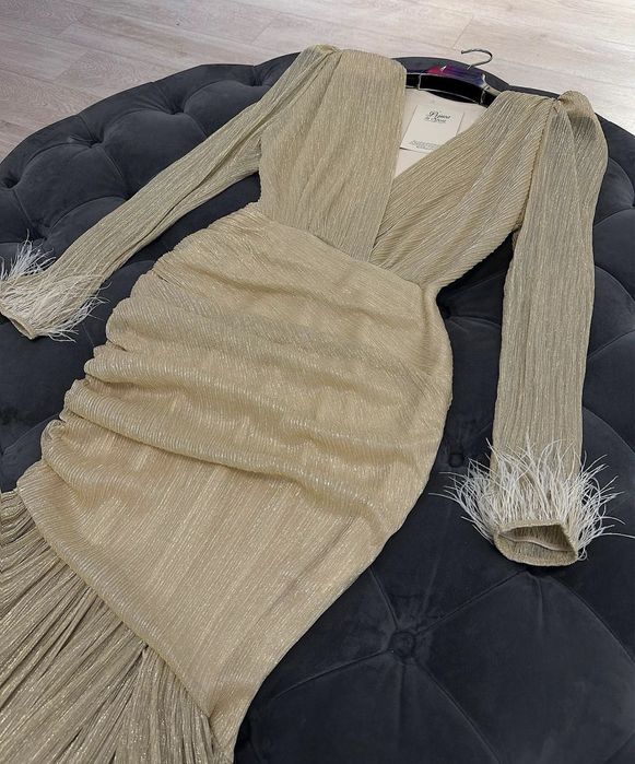 Продам платье