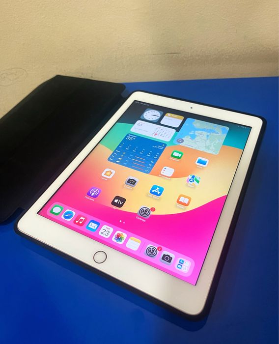 Продаётся Apple iPad 6-го поколения (2018), 32 GB