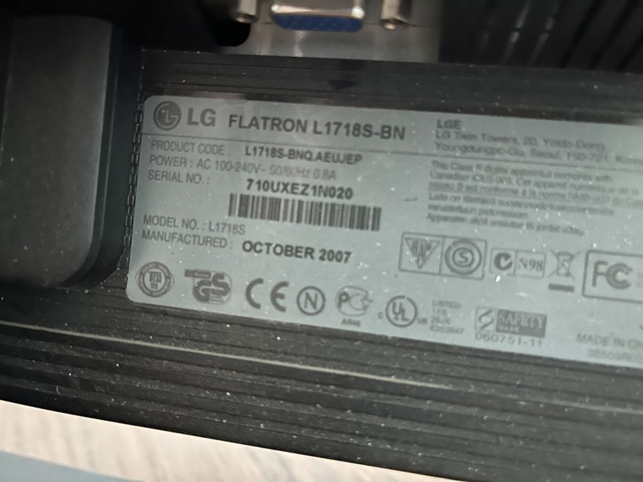 Три монитора lg flatron