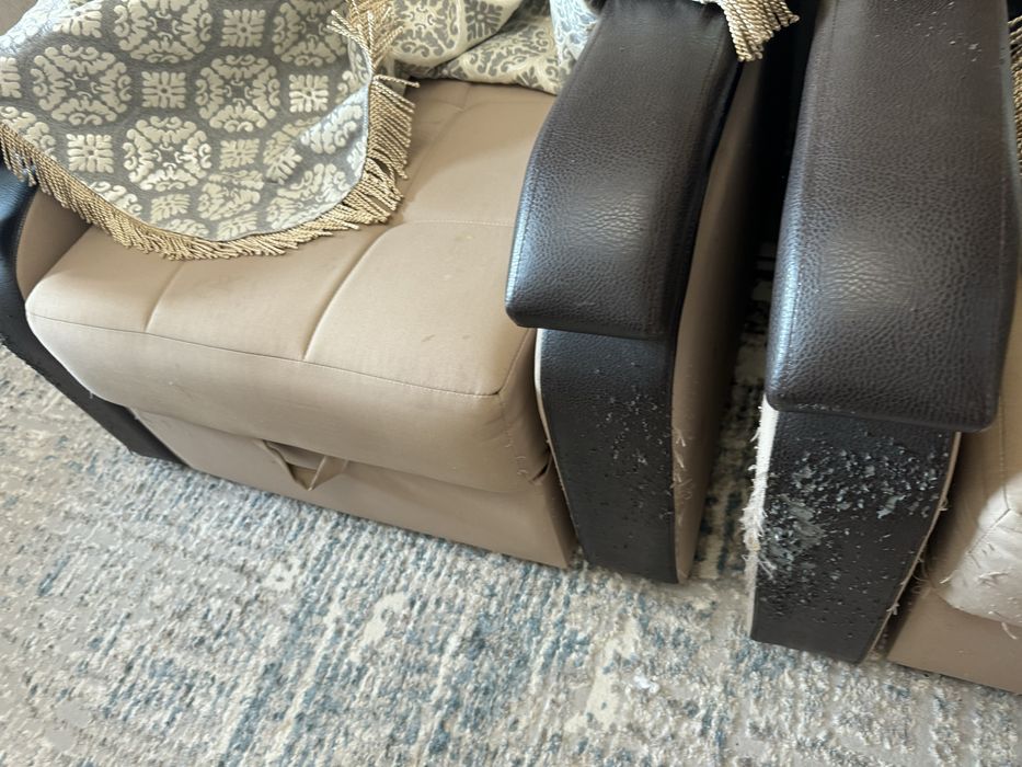 Продам два кресла