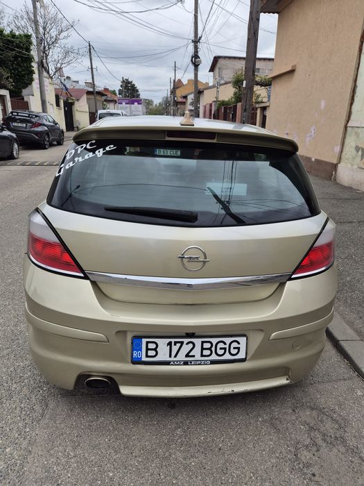Vând Opel Astra H