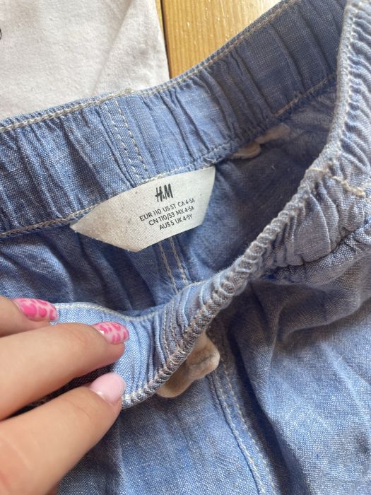 Страхотен комплект за момче с тениска и къси панталонки H&M