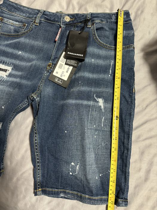 Blugi scurți DSQUARED2 - Mărimea 48 - Calitate Premium