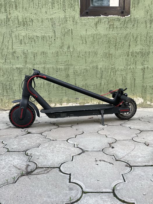 Электросамокат Xiaomi Mi M365 Pro