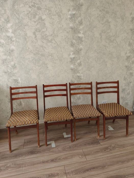 Продаются стулья