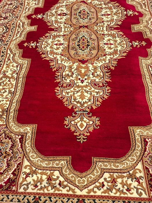 Кілем б/у. 2,5×4 мт