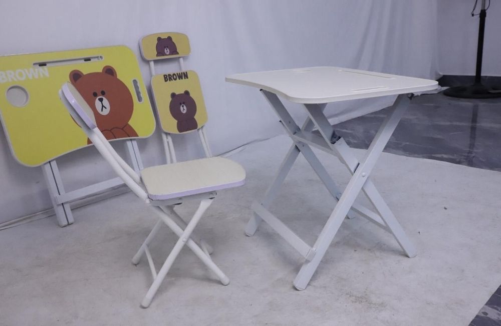 Парта для школьника