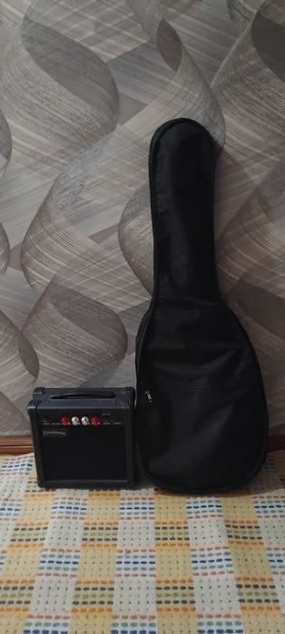 Продам Электро Гитару за 40000тг. Район Бурова.