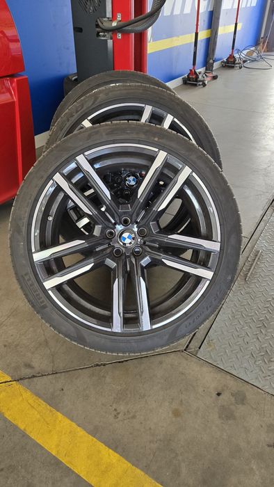 BMW X5 X6 оригинал !!!  джанти с гуми нти  295/35 21 На 315/35 21