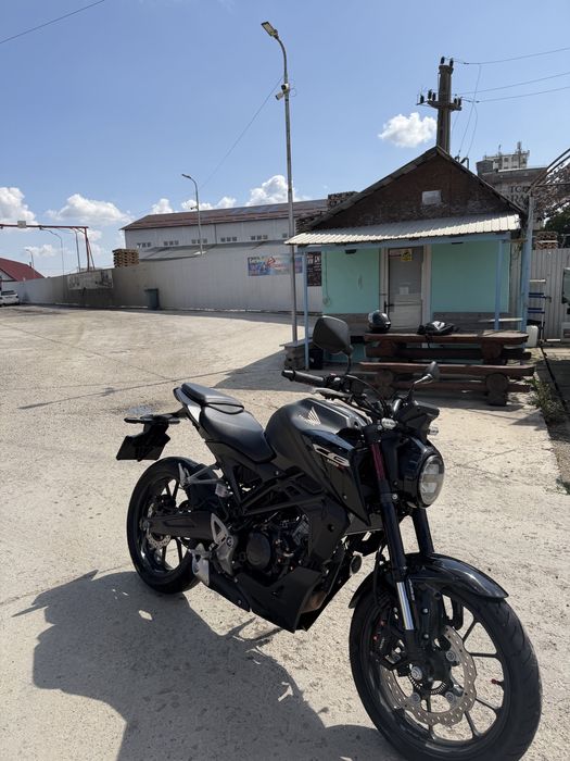 Honda cb 125 r 2025