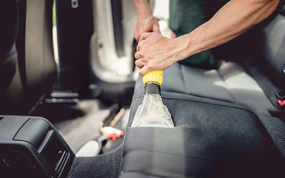 Химчистка  салона  авто  полировка   авто   кузов  Аксия  600000 сум