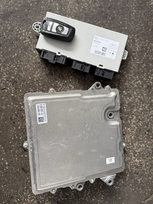 Компютър, CAS модул и ключ BMW X3 F25