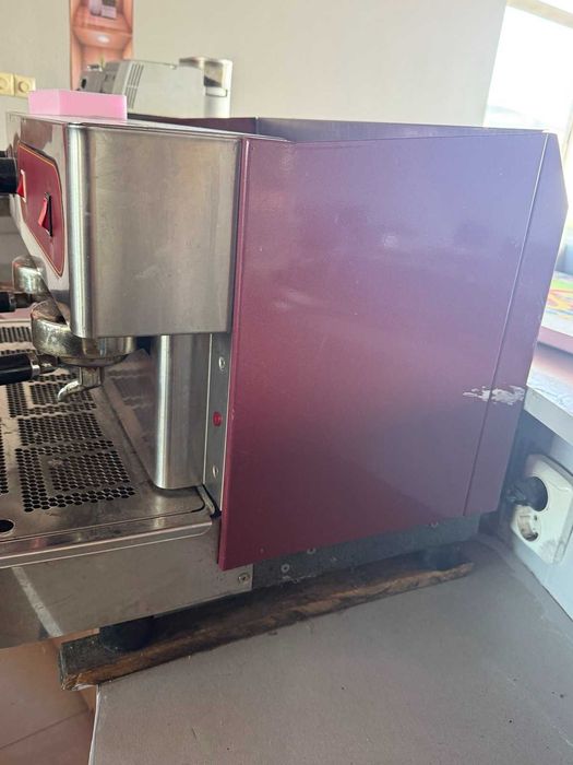 Професионална кафемашина EXPOBAR