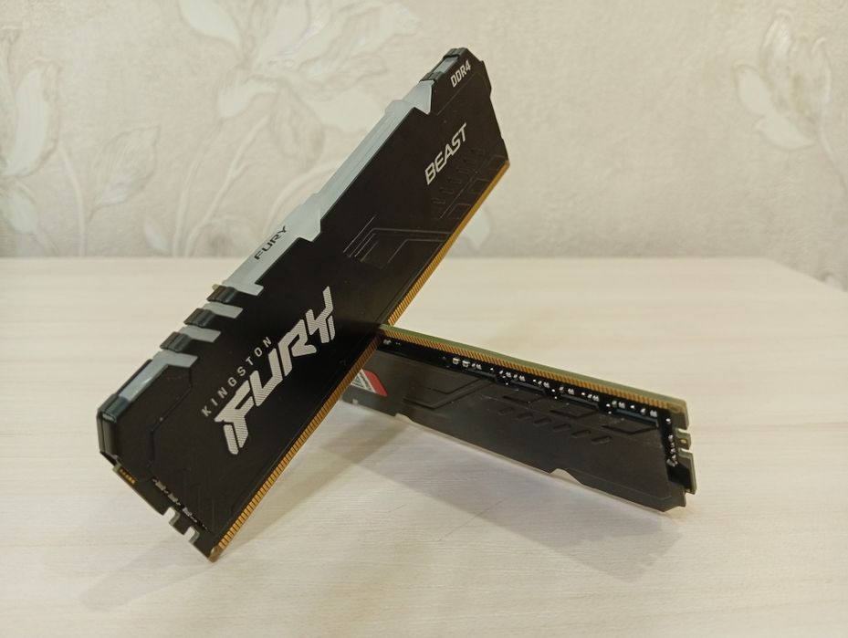 Kingston Fury Rgb | 16(8+8)Gb | 3200Mhz | CL16