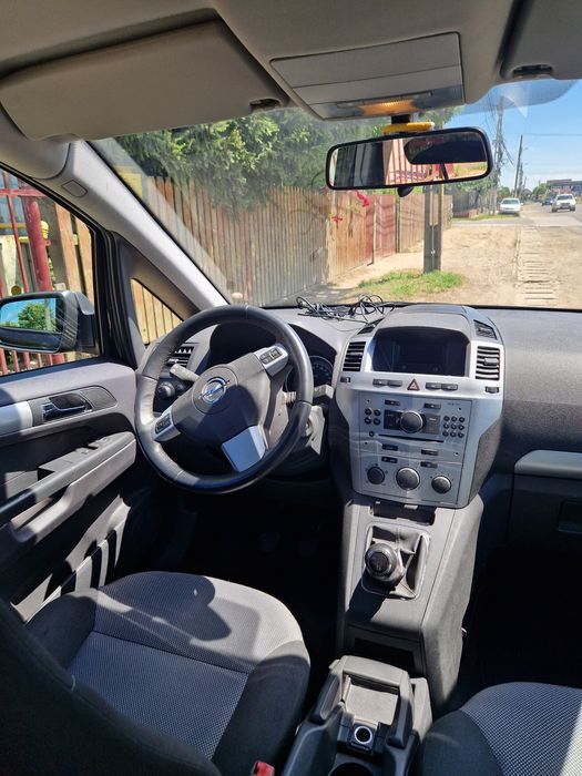 OPEL Zafira 2013