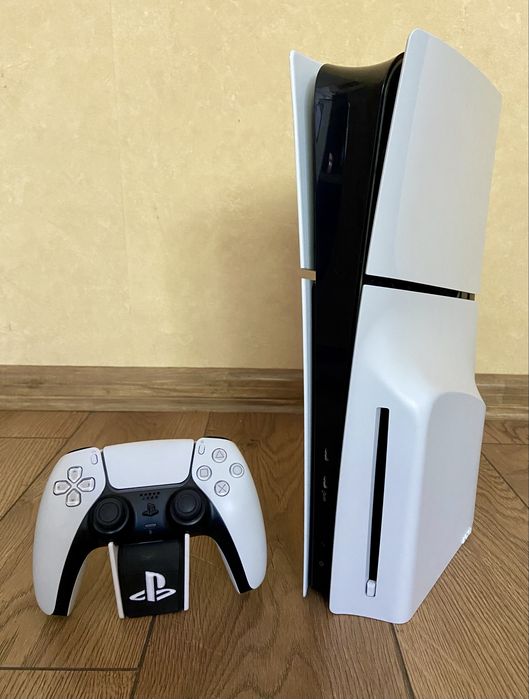 Конзола Playstation 5 Slim Disc Edition 1TB