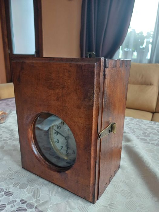 Старинен немски будилник