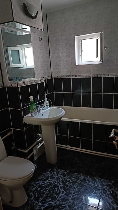 Închiriez apartament 2 camere