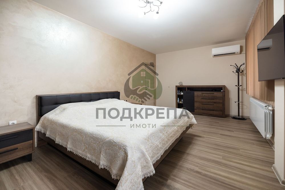 Продава се Тристаен апартамент в Пловдив, Остромила - 133 кв.м за 1797 €/кв.м - Снимка #5