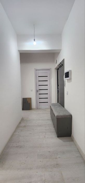 Сергили район Янги Дархон новастройка 2комнатная все ест техники мебел