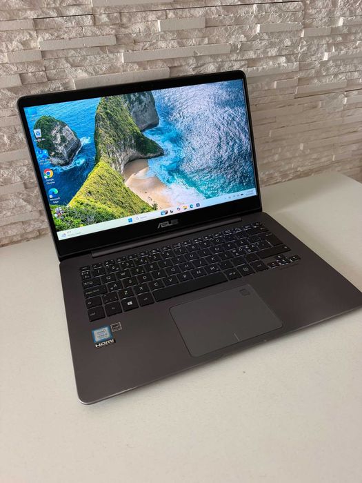 Asus Zenbook UX430U Core i5 7200- 8Gb-SSD -FHD-Windows 11-Tst Iluminat