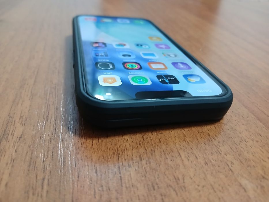 Айфон 14 в идеале  как новый