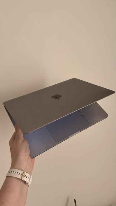 MacBook Pro 13 / 2020 / 16GB / 512Gb