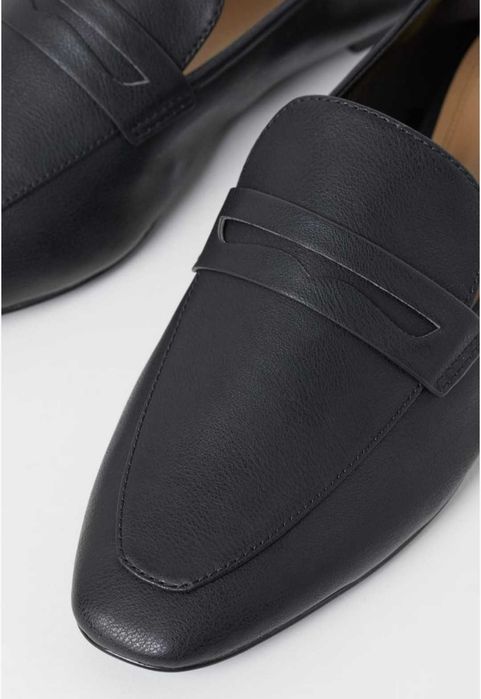 Затворени обувки Н&М