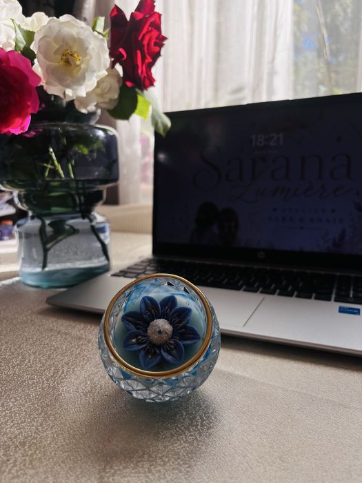 Lumânări artizanale premium | Flori din ceară | Decor & Cadouri