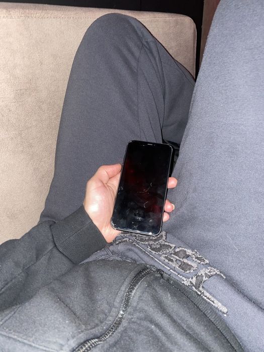 Продам iphone 11 128 gb