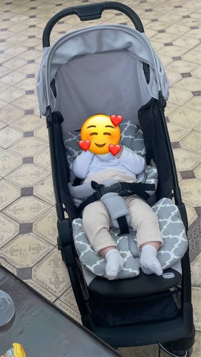 продается коляска chicco we