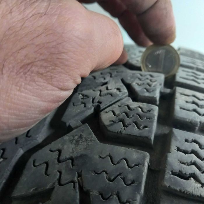 Гуми KUMHO зимни 225-65-17 цола