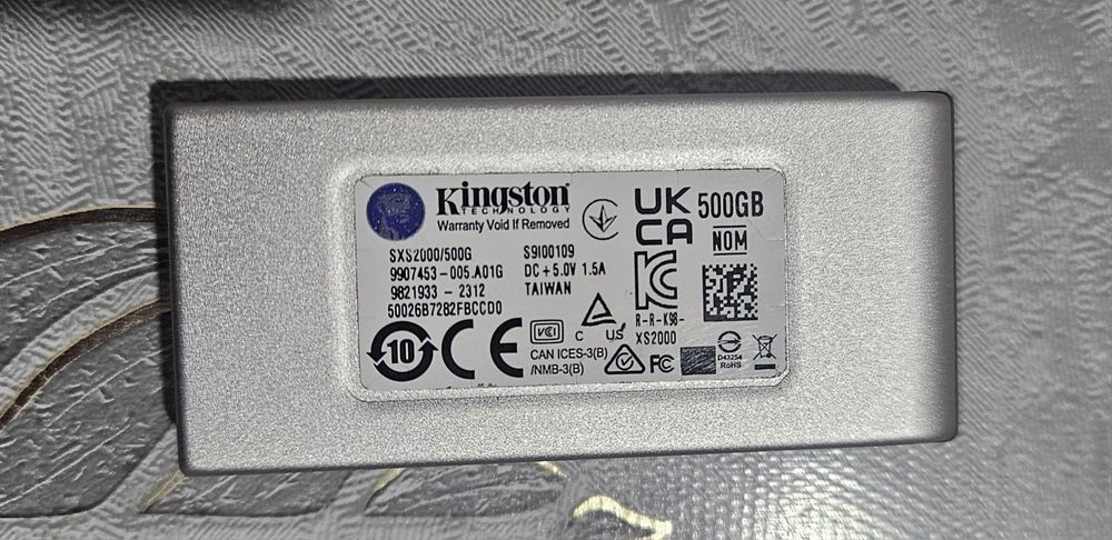 Внешний SSD накопитель Kingston