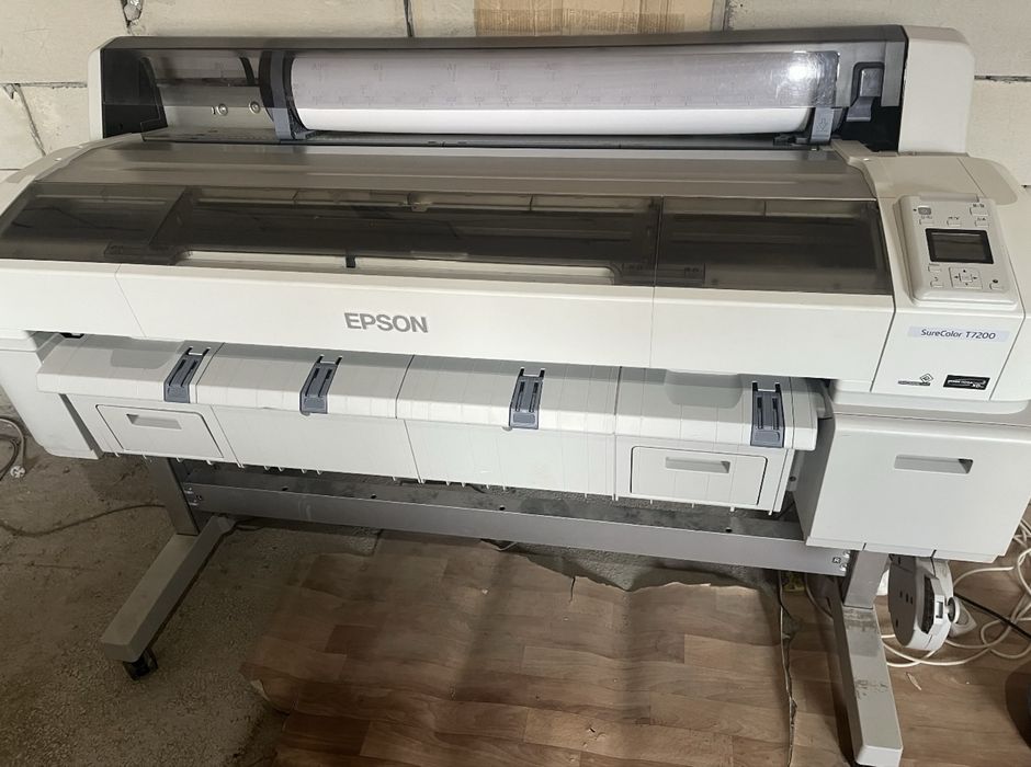 Epson 7200 ширина печати 1 м. Картридж запр-щийся пзк. Состояние отл