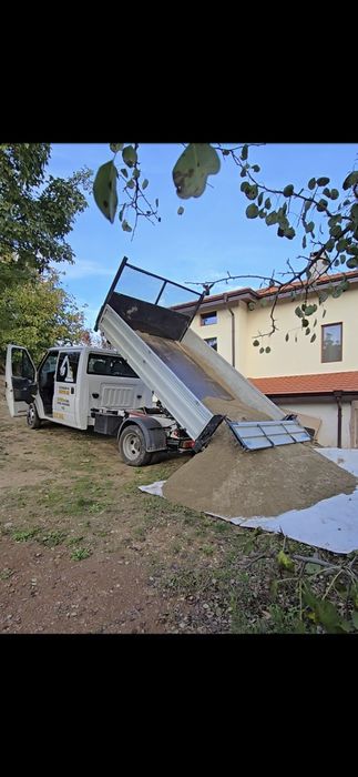 САМОСВАЛ /  Пясък ,  Чакъл