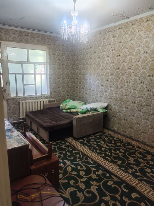 Срочно продается квартира Чиланзар 11 1в2/4/4