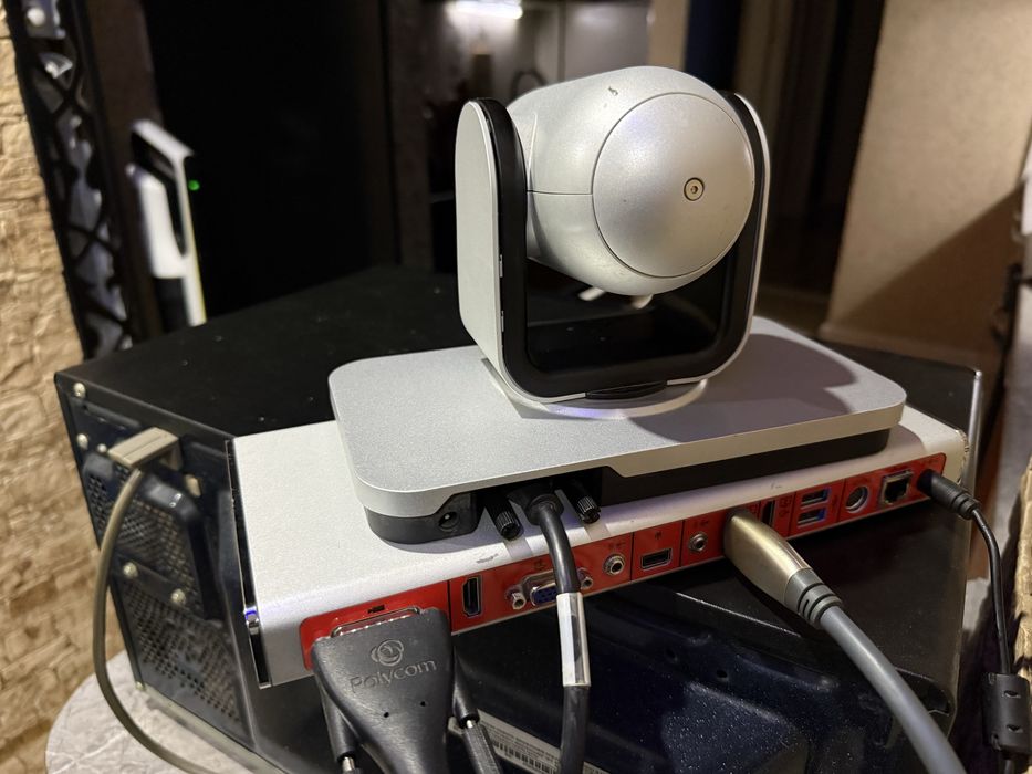 * Polycom group 310 система конференц связи оригинал в хорошем состоян