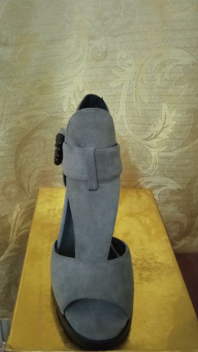 Красиво, элегантно украсит любую ножку