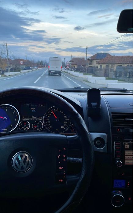 Vw touareg 2008 schimb cu autoplatforma