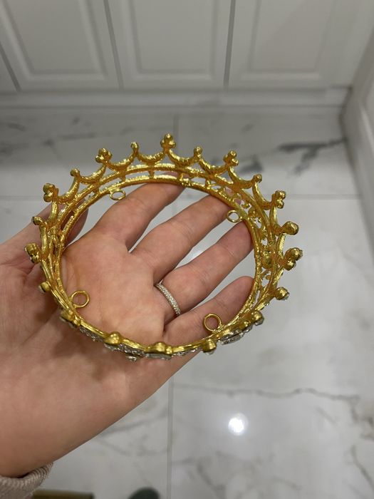 Tiara / coronita mireasa aurie cu pietricele.