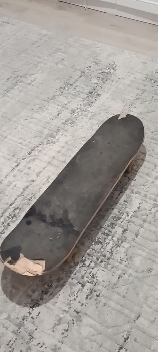 Продам скейта в норм  состаяние на ходу б/у