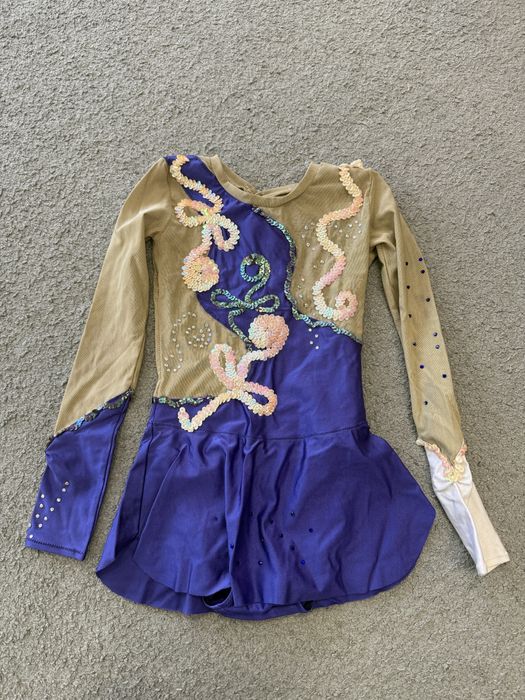 Трика за художествена гимнастика