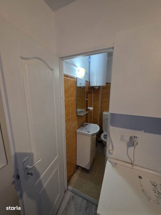 Proprietar inchiriez garsoniera zona Lipovei ,aproape de Iulius Town