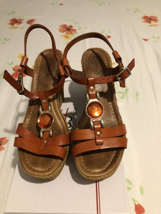 Vand  pantofi dama