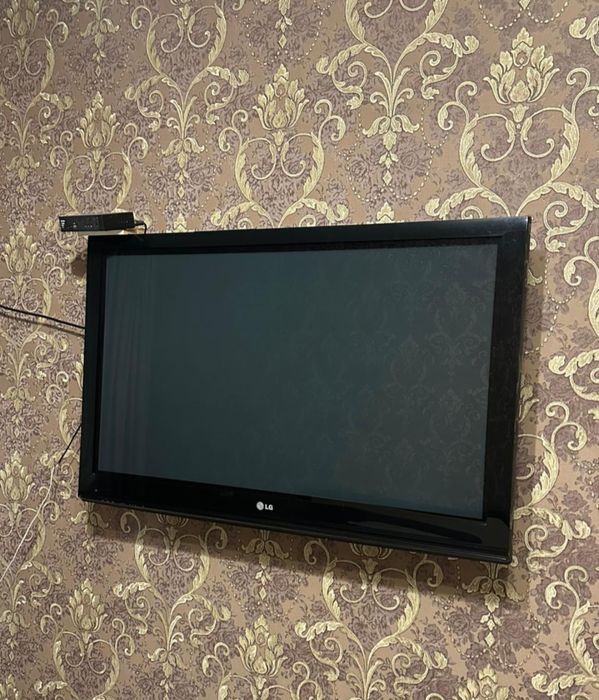 Продам телевизор LG